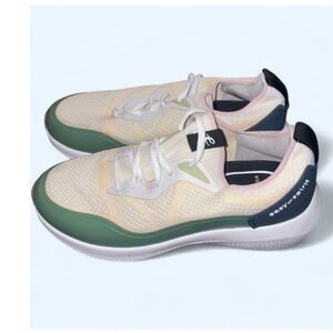 Easy Spirit X Denise Austin size 8 Stylish Cream and Green Sneakers